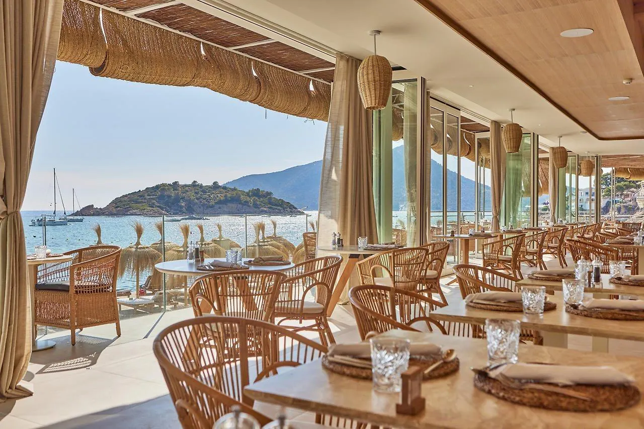 Universal Hotel Aquamarin Sant Elm