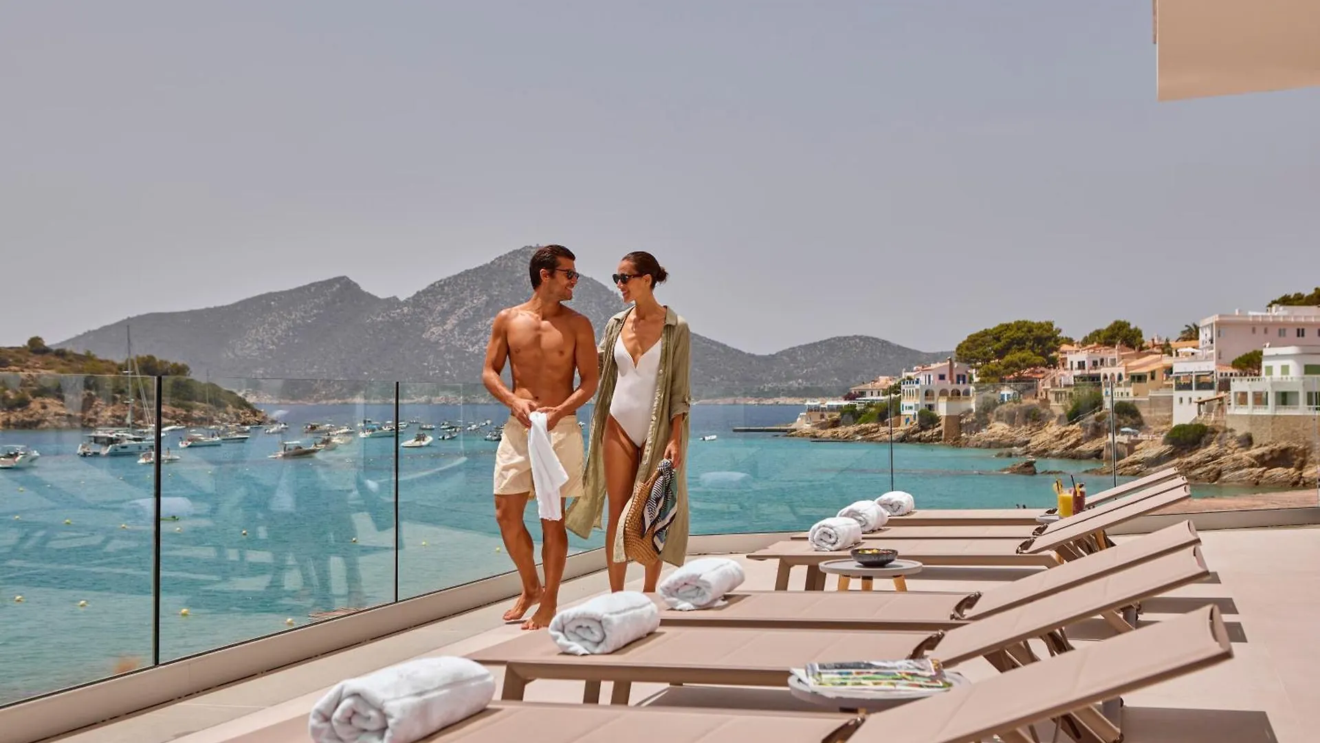 Universal Hotel Aquamarin Sant Elm 4*,